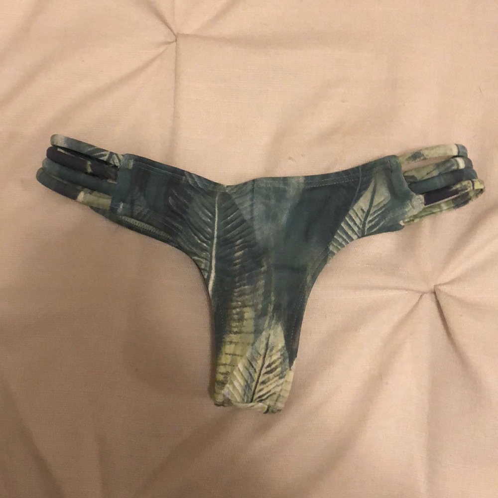 Midori bikini bottom!